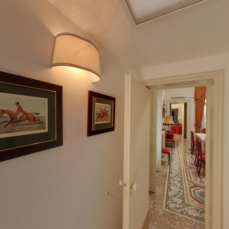 Palazzo Pio Apartment Lecce Bagian luar foto