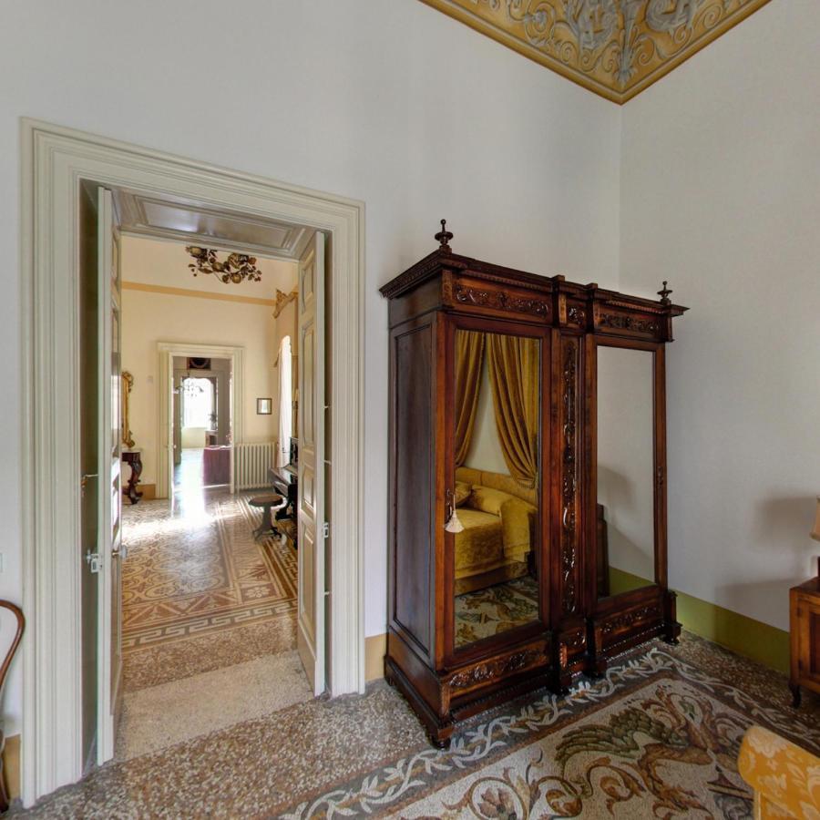 Palazzo Pio Apartment Lecce Bagian luar foto