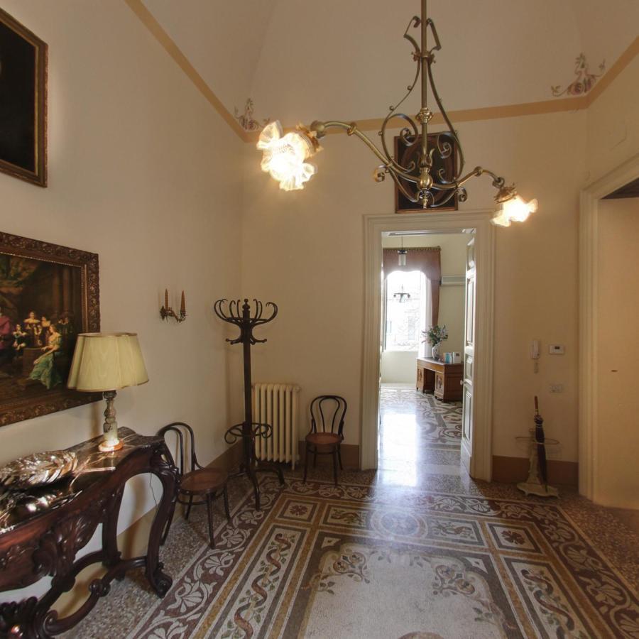 Palazzo Pio Apartment Lecce Bagian luar foto